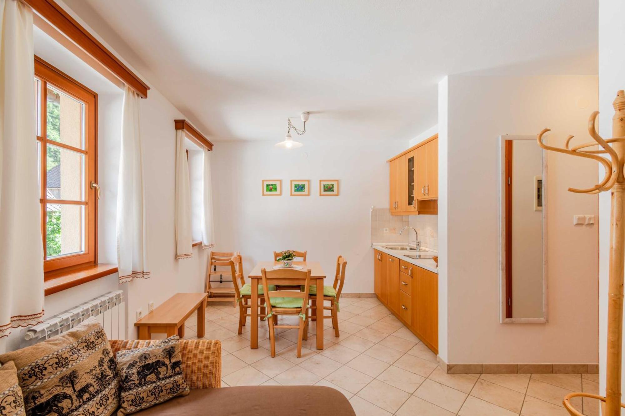 Apartma Miranda Log pod Mangartom Kültér fotó