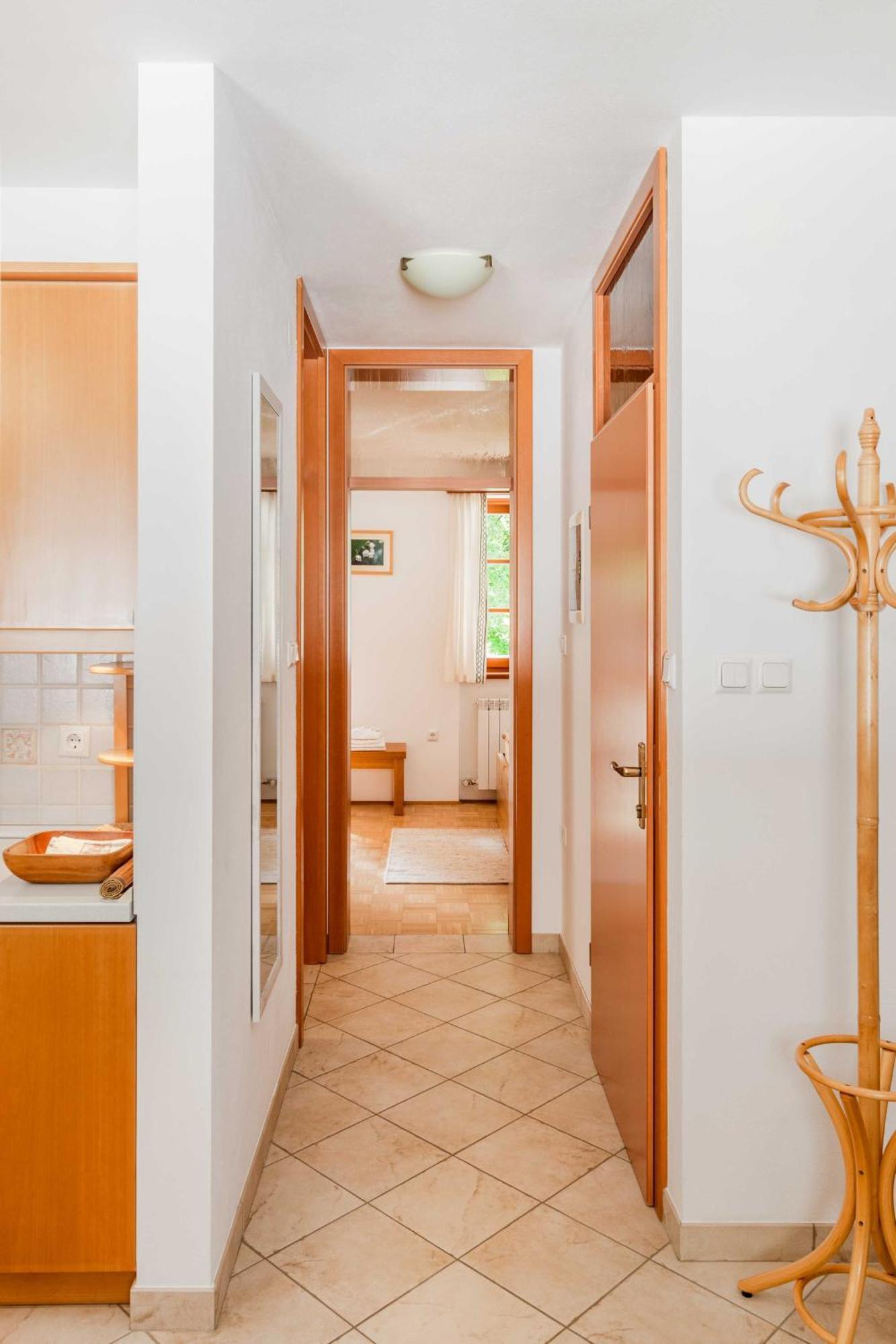Apartma Miranda Log pod Mangartom Kültér fotó